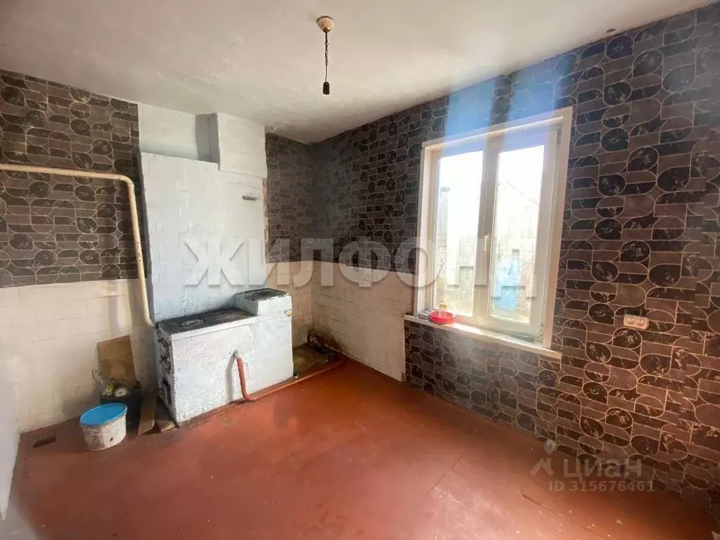 Дом в Хакасия, Усть-Абаканский район, с. Калинино Трактовая ул. (68 м) - Фото 2