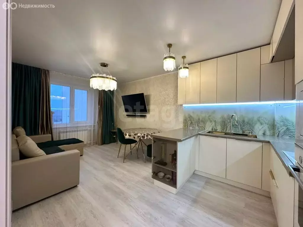 4-комнатная квартира: Петропавловск-Камчатский, улица Дзержинского, 2А ... - Фото 2