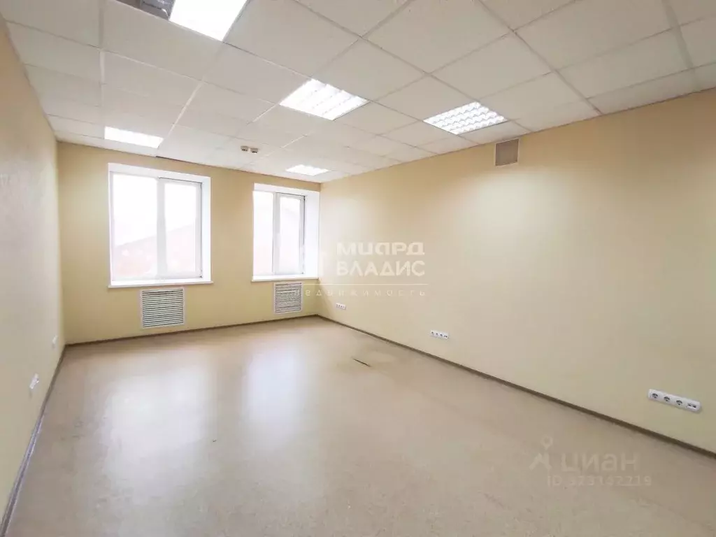 Офис в Омская область, Омск ул. Щербанева, 25 (33 м) - Фото 0