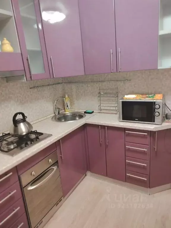 2-к кв. Московская область, Химки Сходня мкр, Первомайская ул., 28 ... - Фото 1