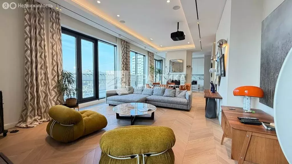 3-комнатная квартира: Москва, Усачёва улица, 9 (214.7 м) - Фото 1