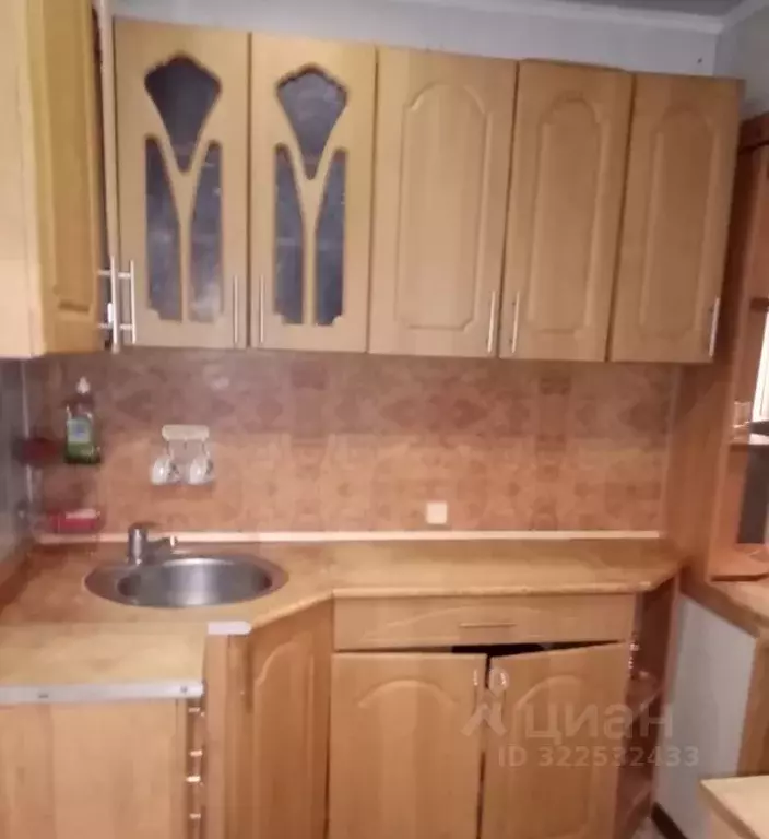 2-к кв. Саратовская область, Энгельс просп. Строителей, 39 (24.0 м) - Фото 0