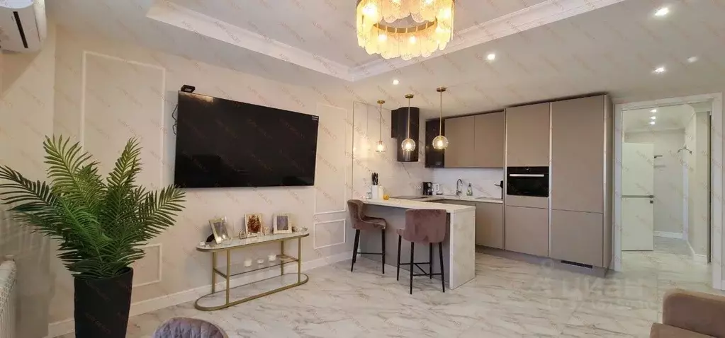 3-к кв. Краснодарский край, Сочи Центральный мкр, ул. Роз, 36 (75.0 м) - Фото 1