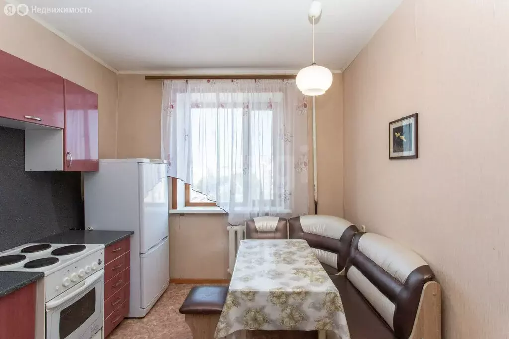 2-комнатная квартира: Тобольск, 10-й микрорайон, 24 (52 м) - Фото 1