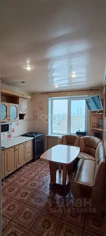 4-к кв. Волгоградская область, Фролово Парковая ул., 17 (69.9 м) - Фото 0
