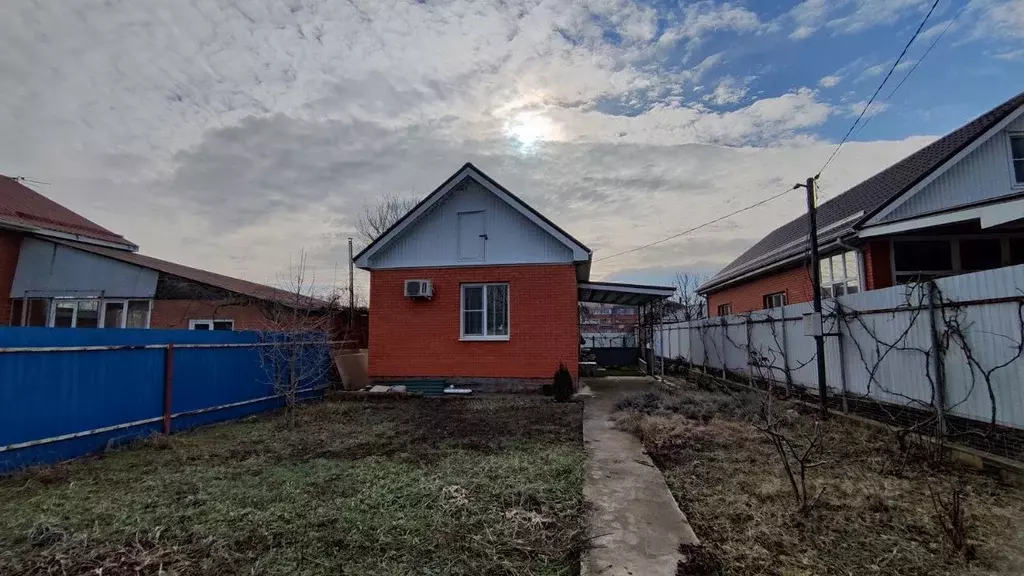 Дом в Краснодарский край, Краснодар пос. Пригородный, ул. Белградская, ... - Фото 1