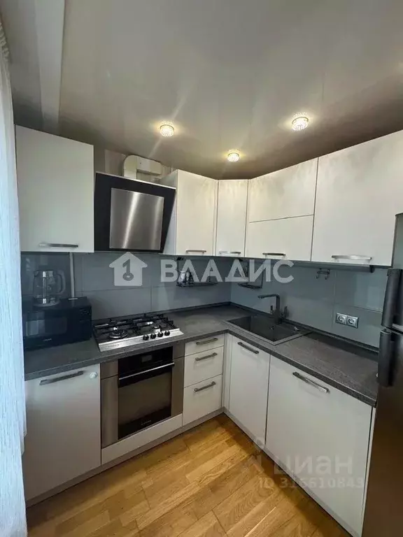 3-к кв. Калининградская область, Калининград ул. Грига, 2 (63.7 м) - Фото 0