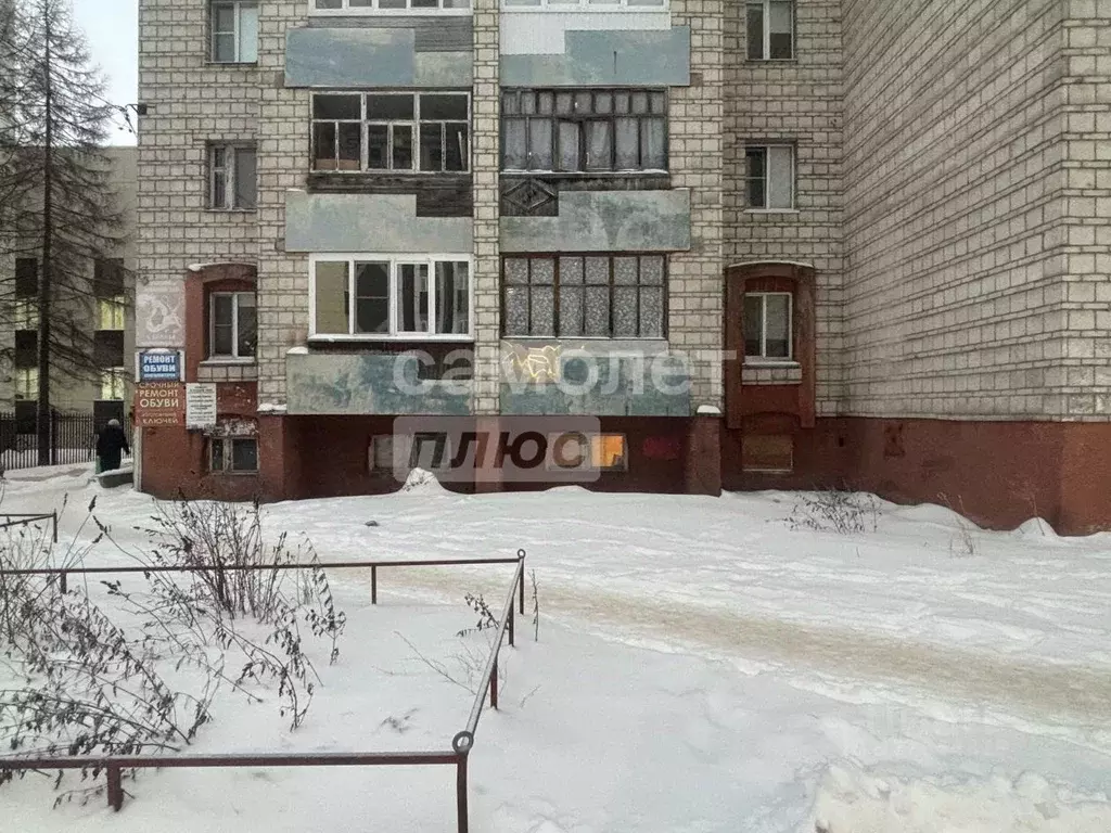 Торговая площадь в Коми, Сыктывкар ул. Ленина, 89 (65 м) - Фото 1