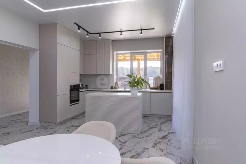 Дом в Тюменская область, Тюменский муниципальный округ, д. Падерина ... - Фото 1