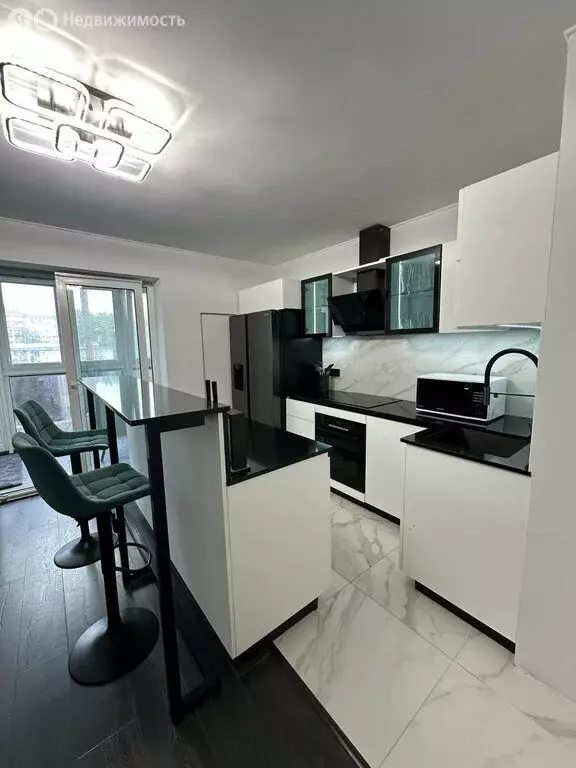 1-комнатная квартира: Брянск, Западный проезд, 1 (51.4 м) - Фото 0