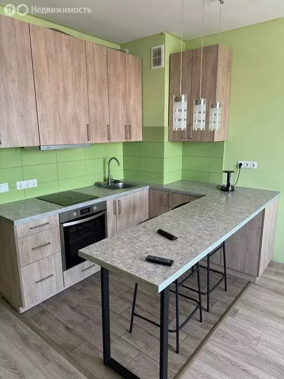 Квартира-студия: городской посёлок Дубровка, Советская улица, 32 (27 ... - Фото 1