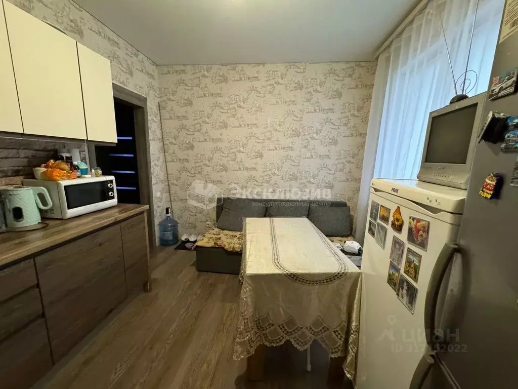 3-к кв. Тюменская область, Тюмень ул. Павла Шарова, 8 (84.0 м) - Фото 1