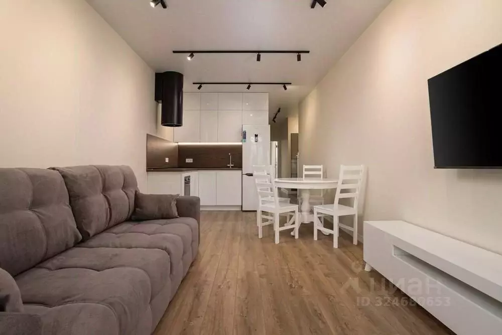 2-к кв. Краснодарский край, Сочи Бытха мкр, ул. Ясногорская, 16/2к8 ... - Фото 1