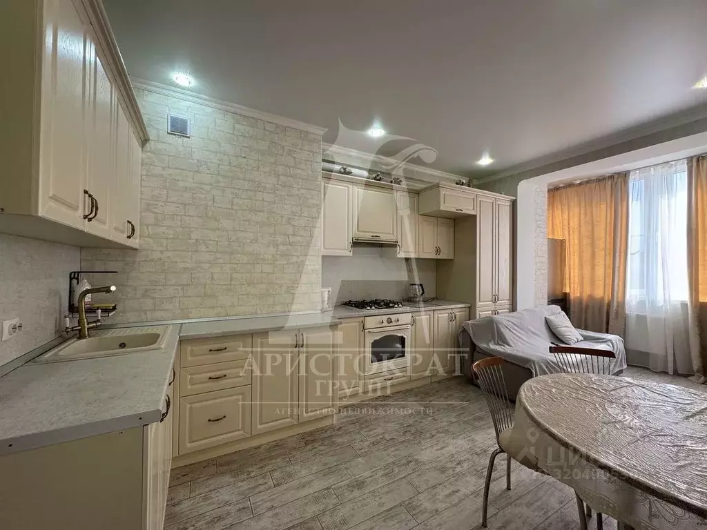 2-к кв. Ставропольский край, Ессентуки Никольская ул., 21к2 (60.0 м) - Фото 0