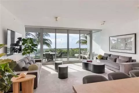 321 Ocean Condo 321 Ocean, Unit BH-201 - Фото 2