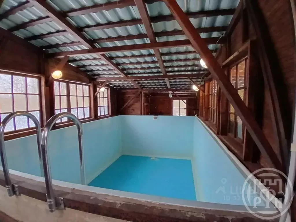 Дом в Ленинградская область, Лужский район, Осьминское с/пос, д. ... - Фото 1