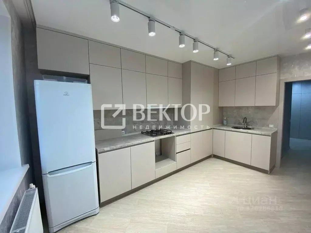 2-к кв. Ивановская область, Иваново ул. Летчика Захарова, 18 (54.9 м) - Фото 1