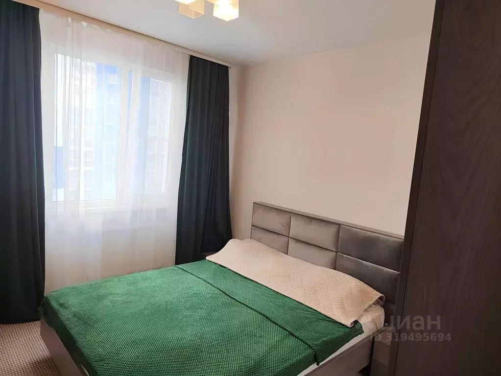 2-к кв. Воронежская область, Воронеж ул. Адмирала Чурсина, 12 (64.1 м) - Фото 0