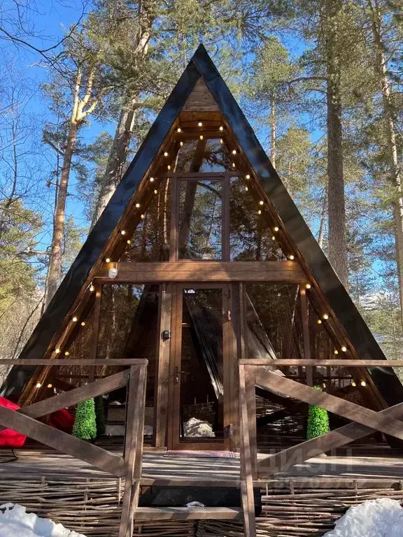 Дом в Кабардино-Балкария, Эльбрусский район, с. Терскол ул. ... - Фото 0