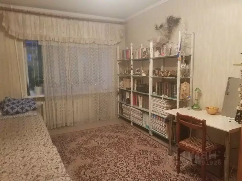 Комната Тюменская область, Тюмень ул. Салтыкова-Щедрина, 32 (20.0 м) - Фото 1