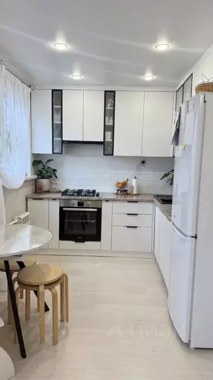 2-к кв. Свердловская область, Кировград ул. Мамина-Сибиряка, 3 (44.5 ... - Фото 1