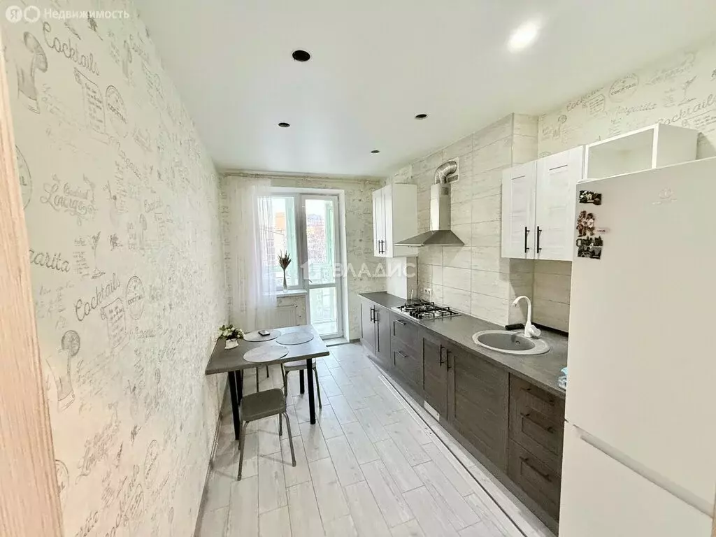 2-комнатная квартира: Калининград, улица Николая Карамзина, 34 (52 м) - Фото 0