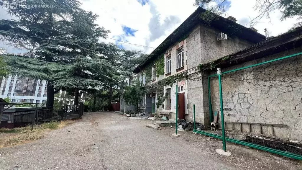 4-комнатная квартира: посёлок городского типа Массандра, улица Мухина, ... - Фото 1