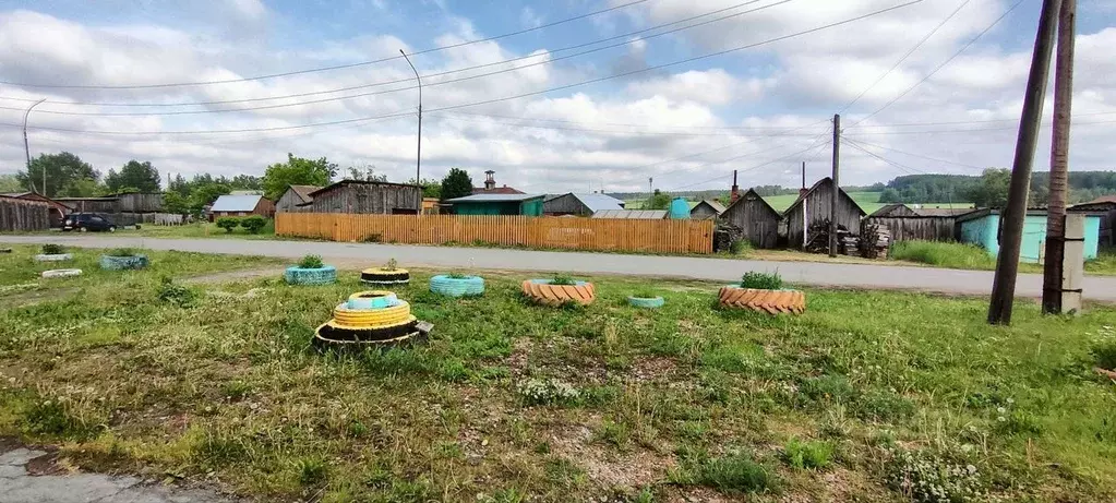 2-к кв. Свердловская область, Горноуральский городской округ, с. ... - Фото 1