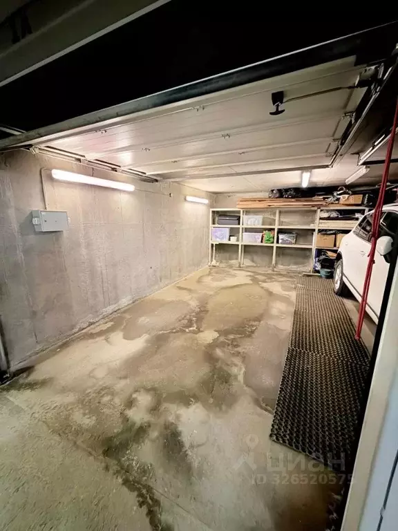 Гараж в Свердловская область, Екатеринбург ул. Белинского, 86 (18 м) - Фото 1