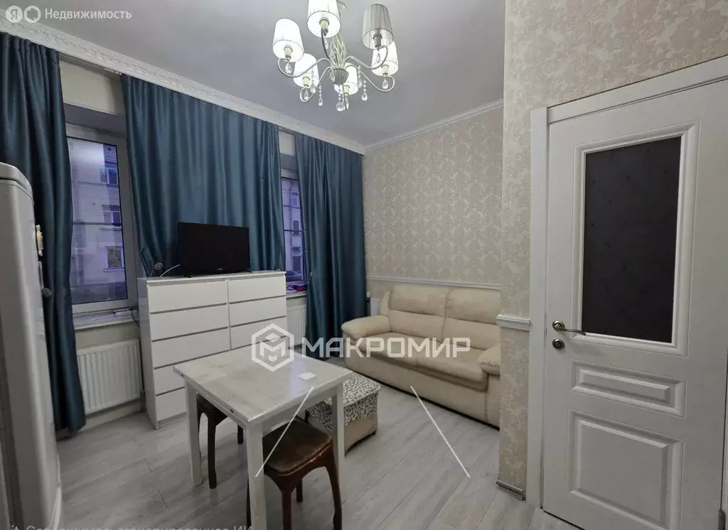 1к в 20-комнатной квартире (18.2 м) - Фото 1
