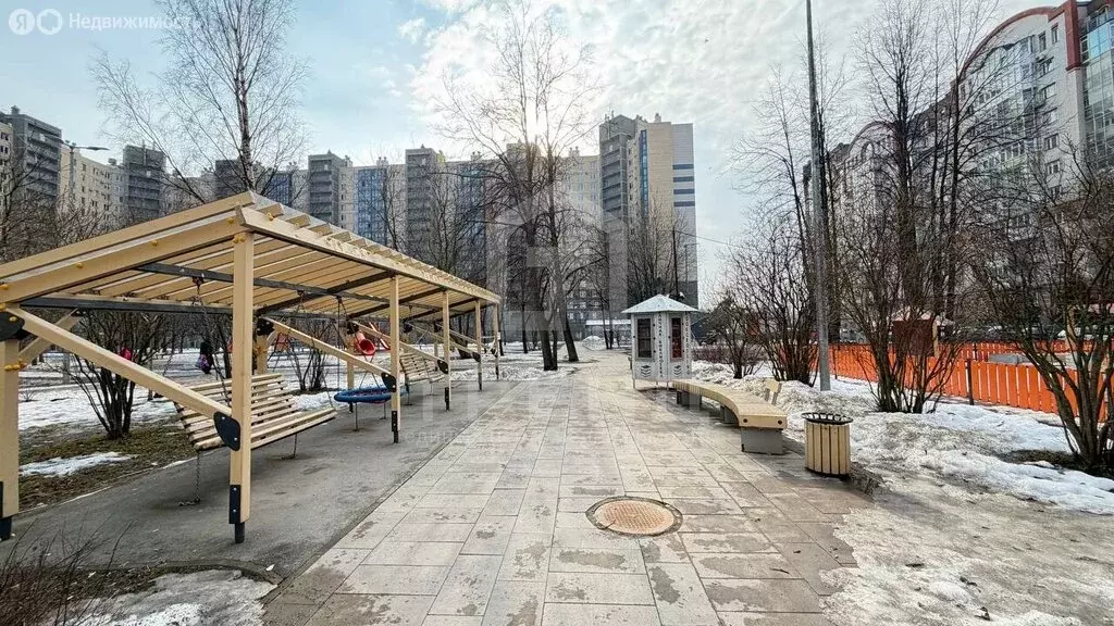 1к в 8-комнатной квартире (16 м) - Фото 1