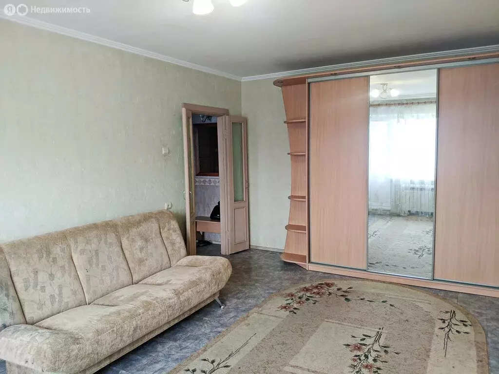 1-комнатная квартира: Омск, улица Крупской, 19 (37 м) - Фото 0