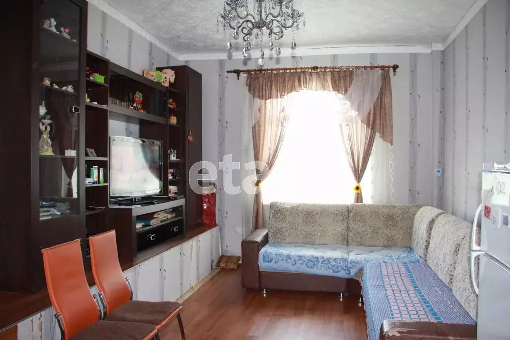 Дом в Тюменская область, Уватский район, с. Ивановка  (271 м) - Фото 0
