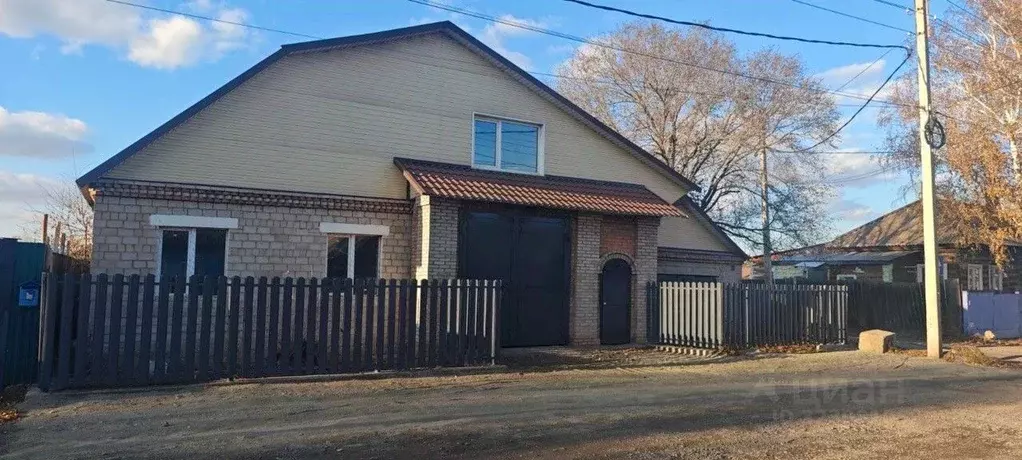 Коттедж в Хакасия, Абакан ул. 2-я Проточная, 28 (150 м) - Фото 1