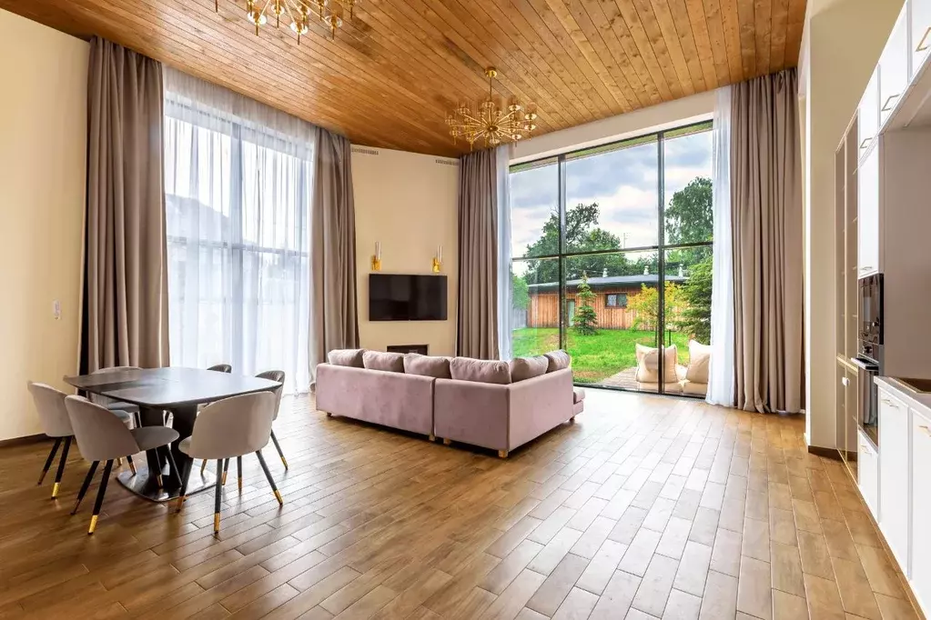 Дом в Санкт-Петербург пос. Лисий Нос, ул. Морские дубки, 5 (280 м) - Фото 2