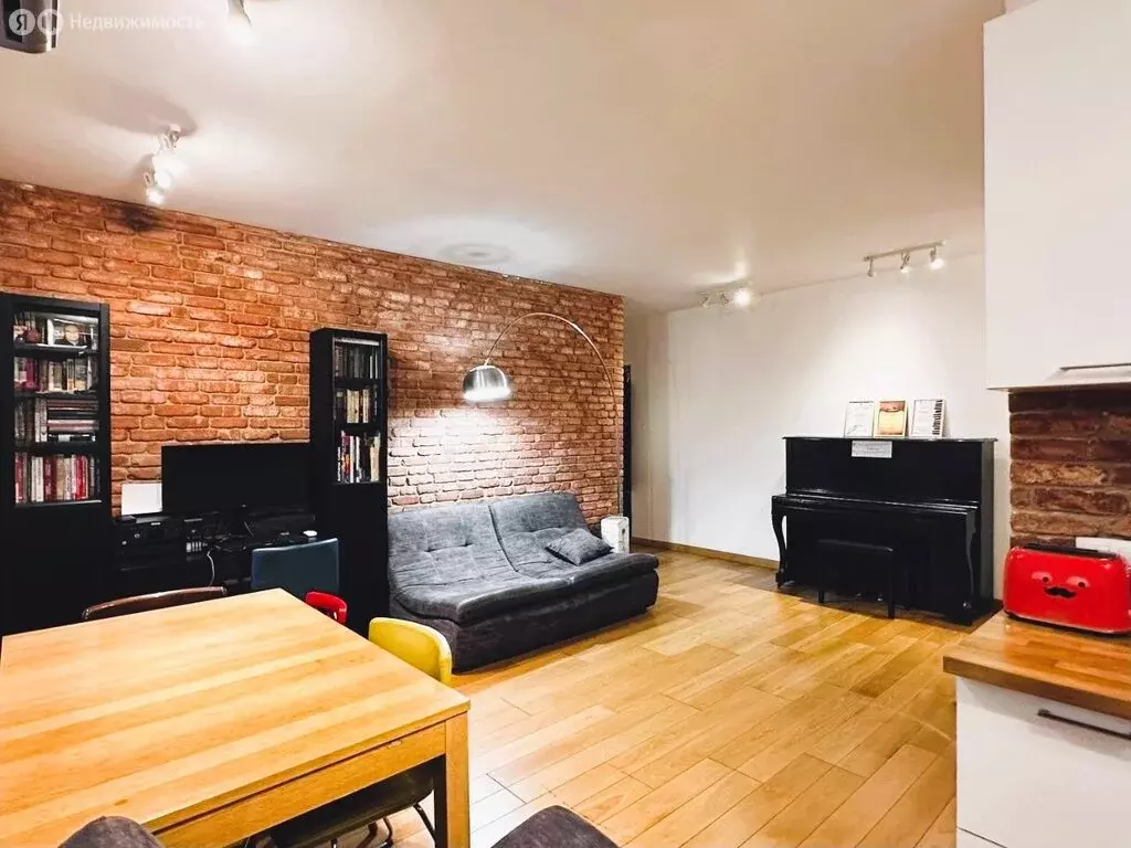3-комнатная квартира: Москва, улица Ефремова, 9 (55.3 м) - Фото 0