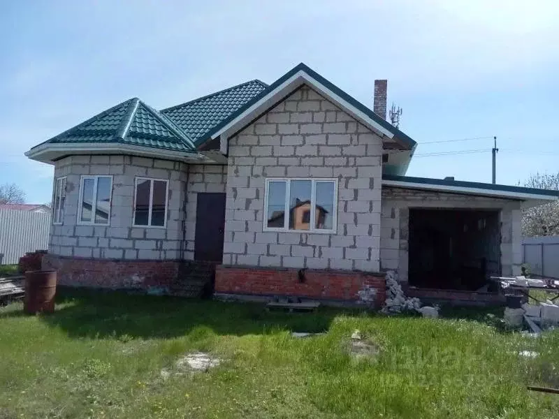 Дом в Ростовская область, Аксайский район, пос. Рассвет Южная ул. (180 ... - Фото 0