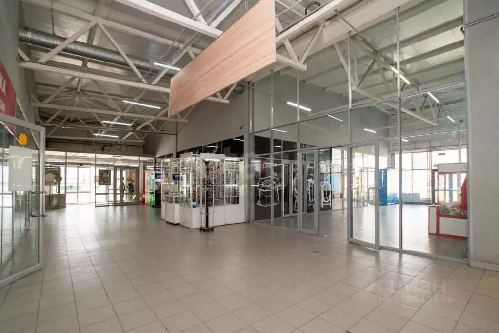 Торговая площадь в Новосибирская область, Новосибирск ул. Виктора Уса, ... - Фото 1