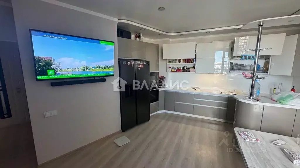 3-к кв. Белгородская область, Белгород Харьковская ул., 5 (86.8 м) - Фото 1