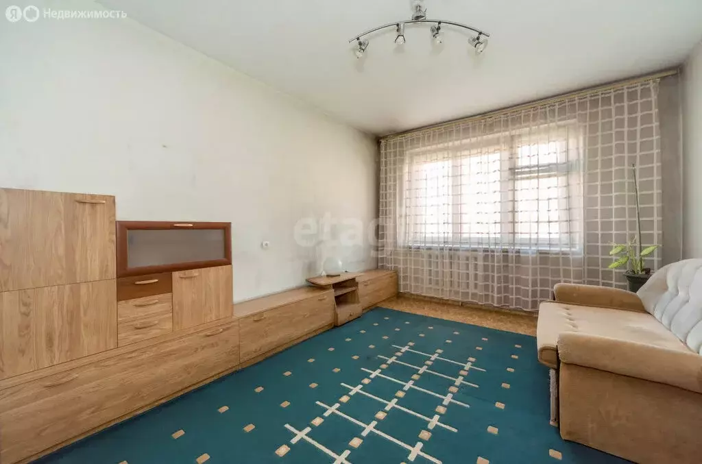 3-комнатная квартира: Бийск, Советская улица, 210 (64.2 м) - Фото 0