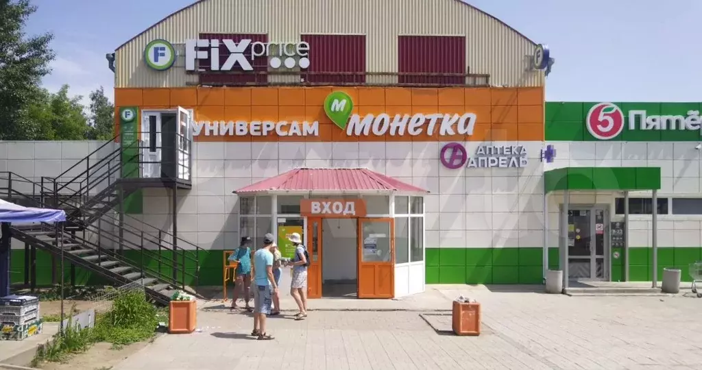 Помещение в центре г.Яровое, 200 м - Фото 1