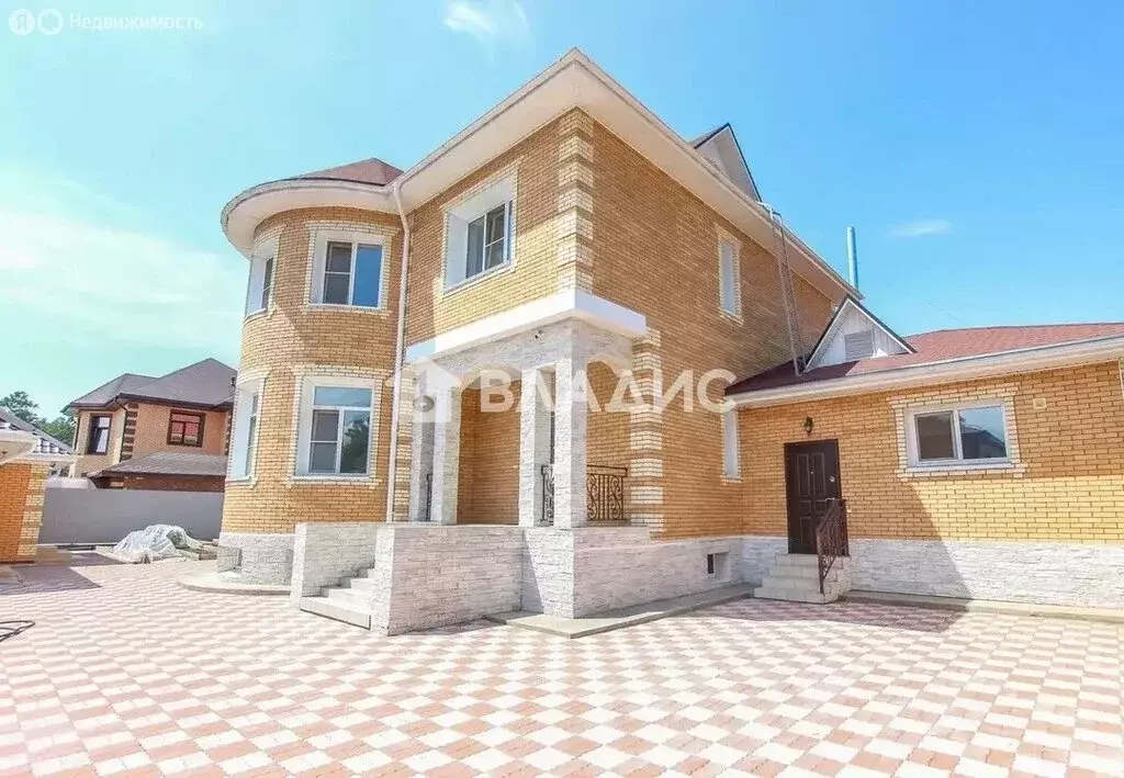 Дом в Улан-Удэ, Серебряная улица, 16 (272.9 м) - Фото 1