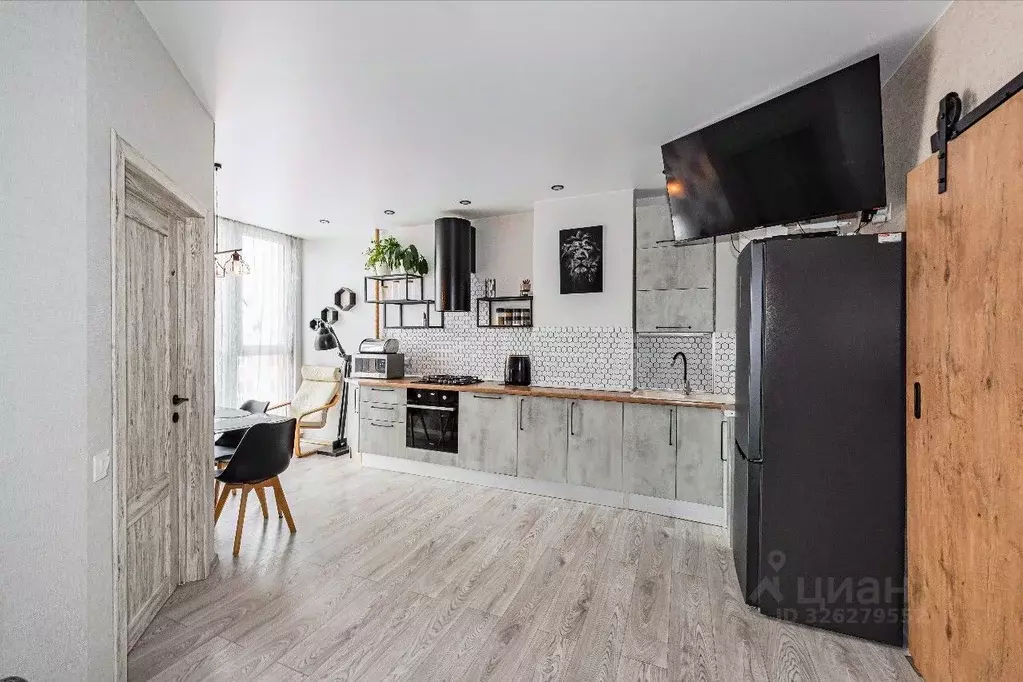 3-к кв. Калининградская область, Калининград ул. Олега Кошевого, 15 ... - Фото 1