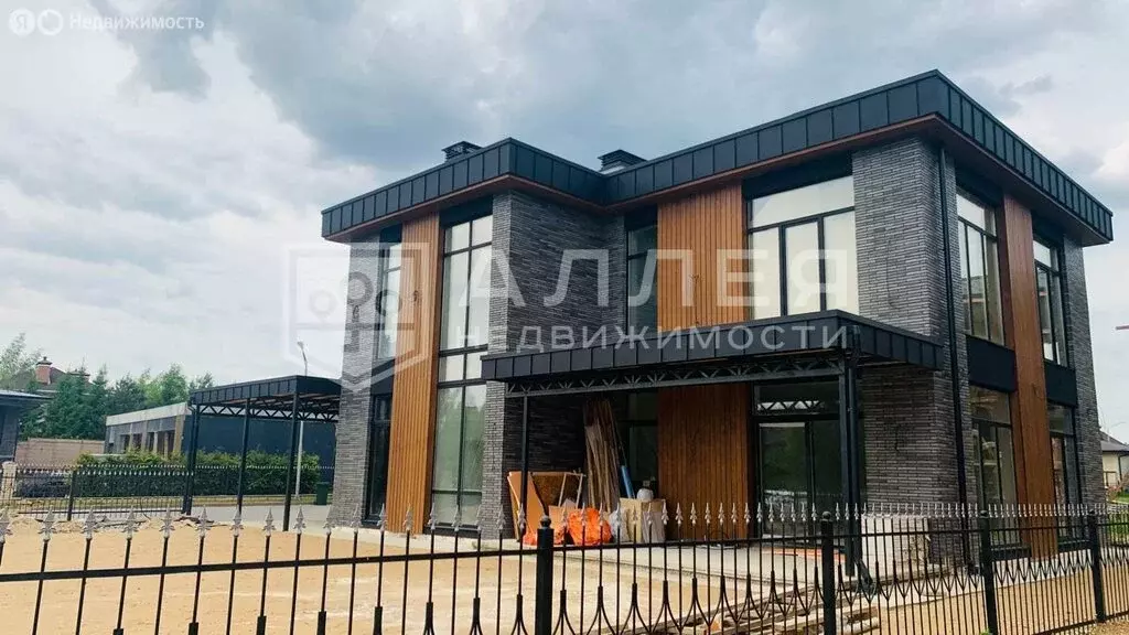 Дом в деревня Аносино, КП Крона (290 м) - Фото 0