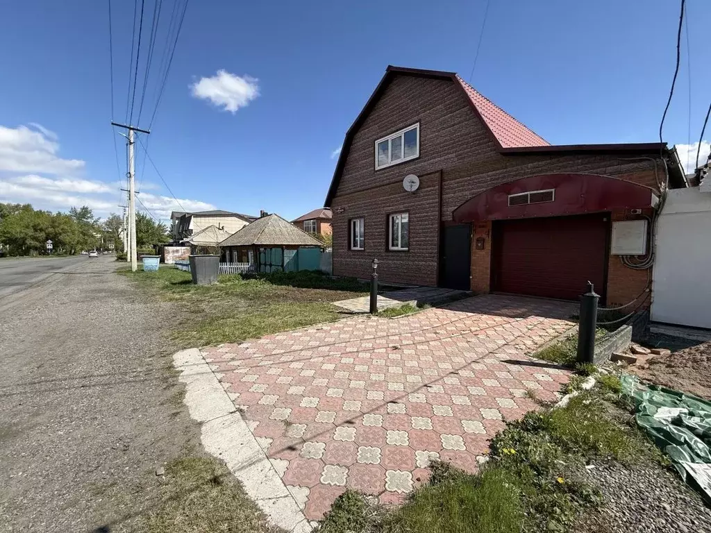 Дом в Хакасия, Абакан ул. Вяткина, 46 (180 м) - Фото 1