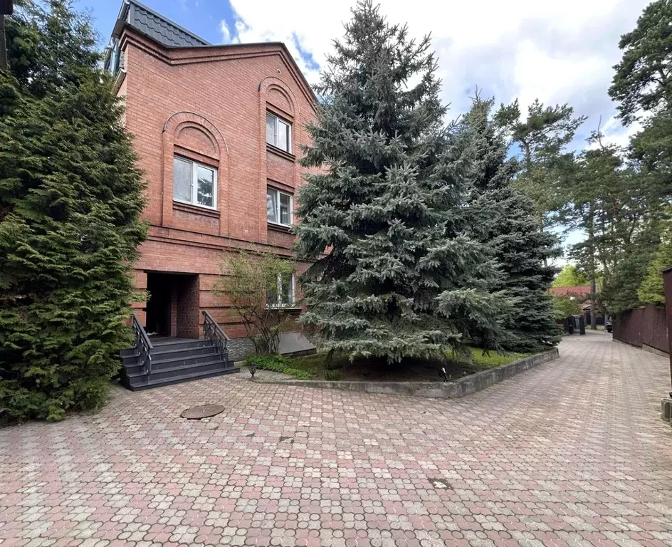 Дом в Московская область, Одинцовский городской округ, д. Жуковка 116 ... - Фото 0