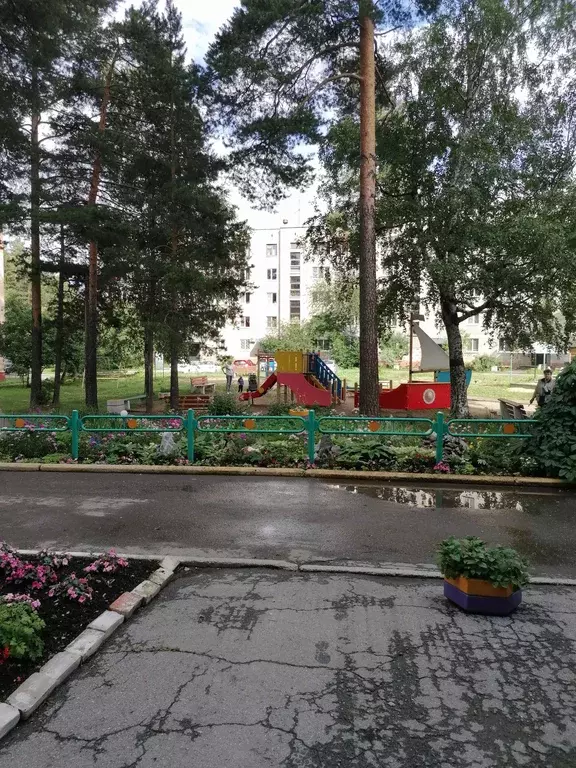 Продаётся 4-к квартира, 70.1 м - Фото 0