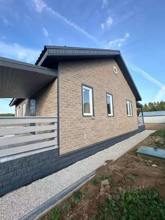 Дом в Московская область, Чехов муниципальный округ, д. Сенино ул. ... - Фото 1