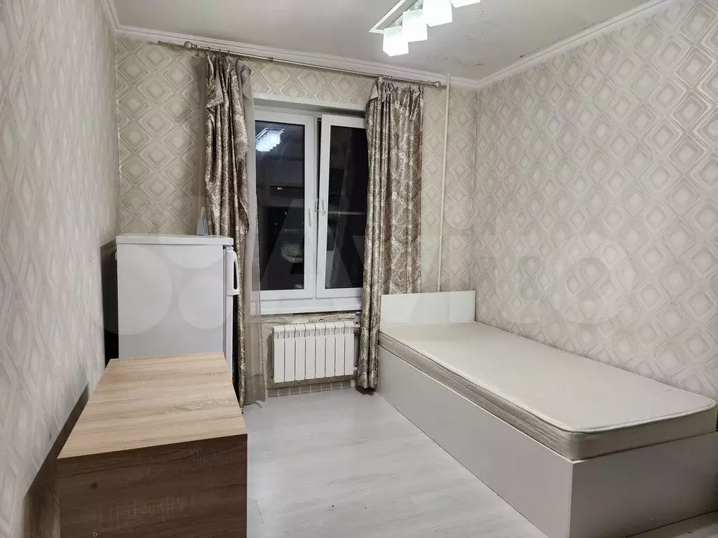 Комната 10 м в 3-к., 8/9 эт. - Фото 0