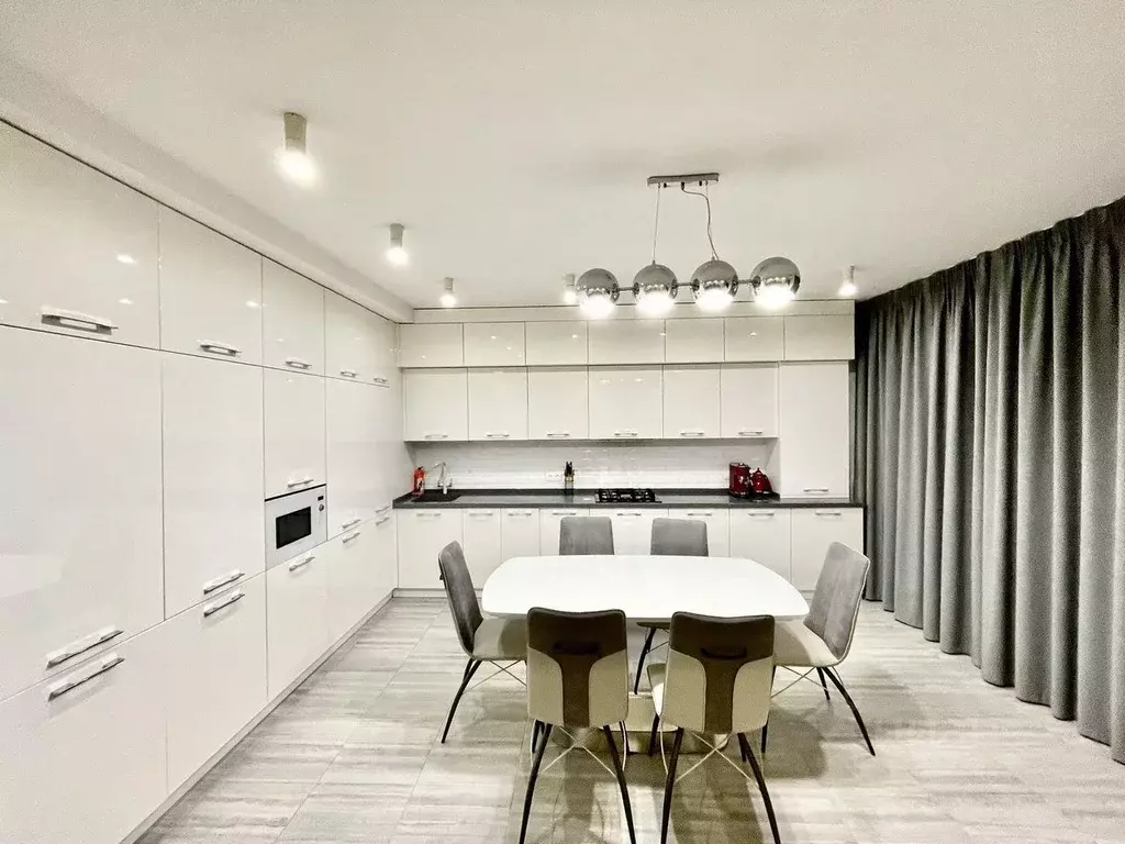 2-к кв. Севастополь просп. Октябрьской Революции, 52В (74.0 м) - Фото 1